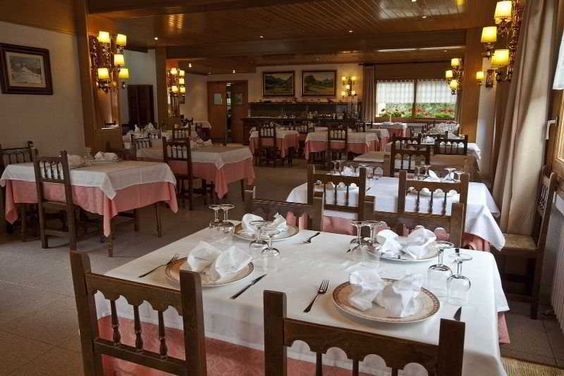 Hotel La Morera Valencia D'Aneu Экстерьер фото