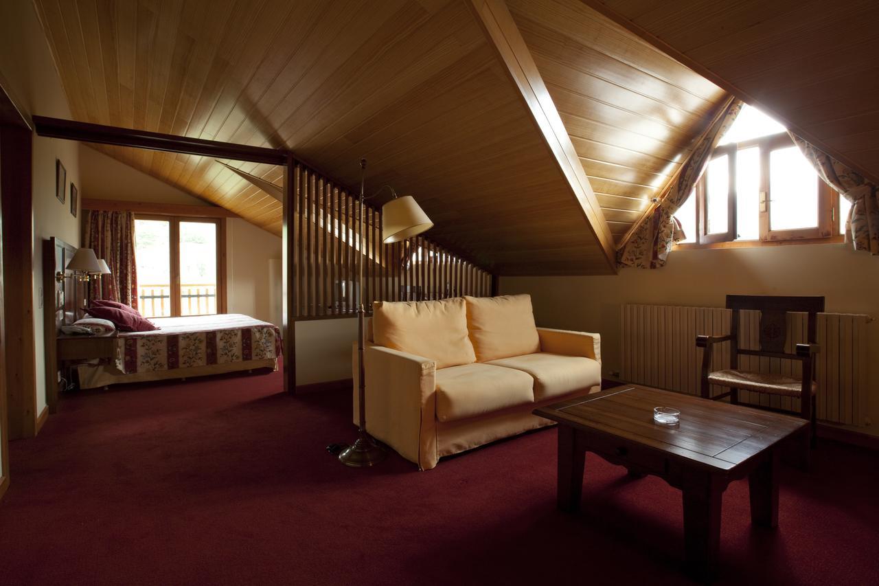 Hotel La Morera Valencia D'Aneu Экстерьер фото